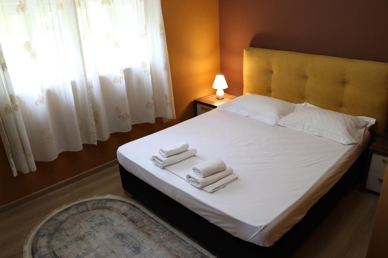 Hotel Ceka *